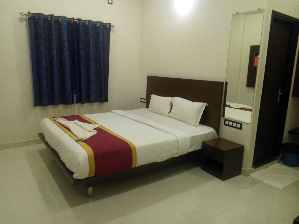 Hotel Grand Kubera Chikmagalur Exterior photo